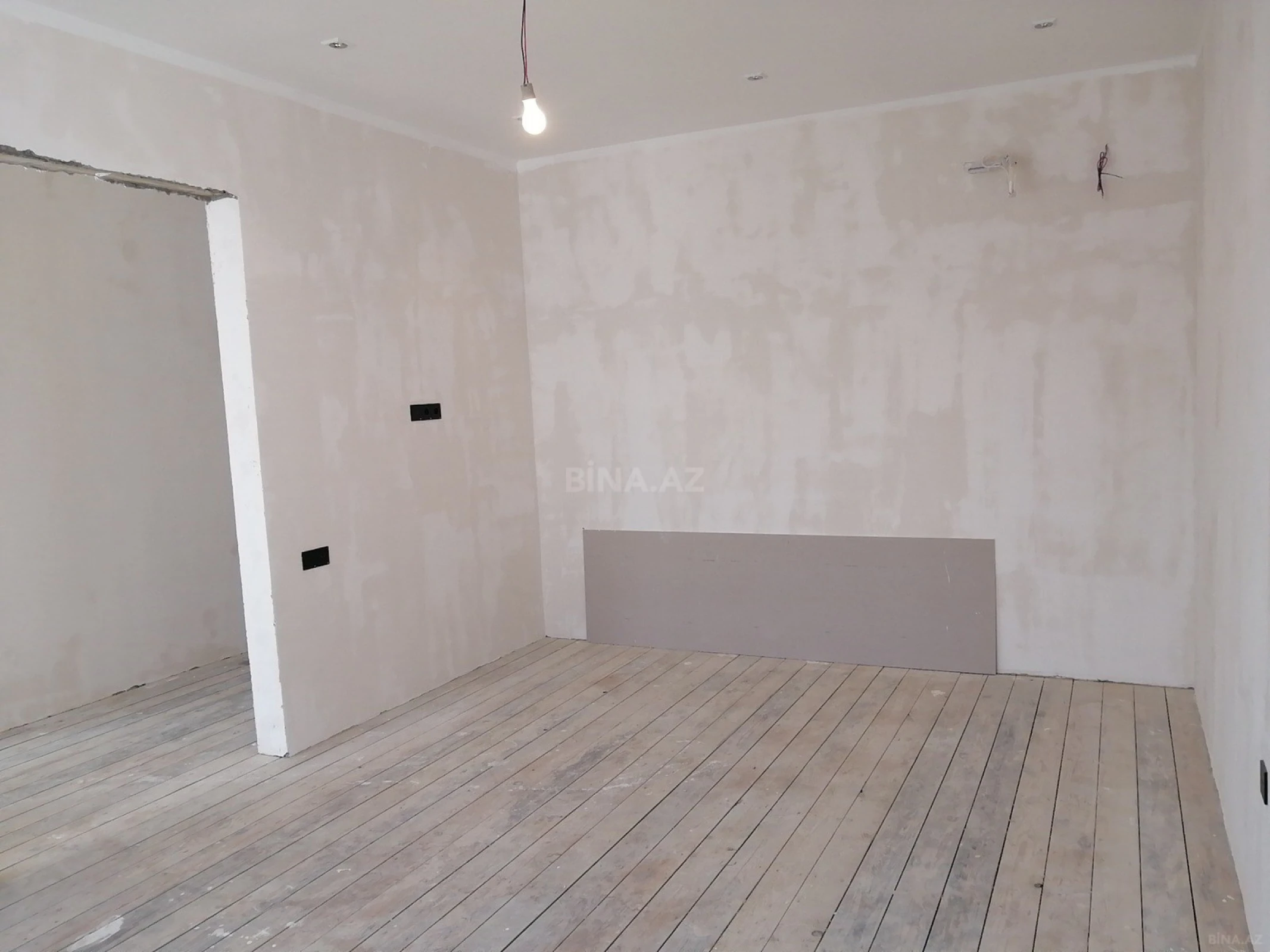 Satılır 4 otaqlı həyət evi 125 m²