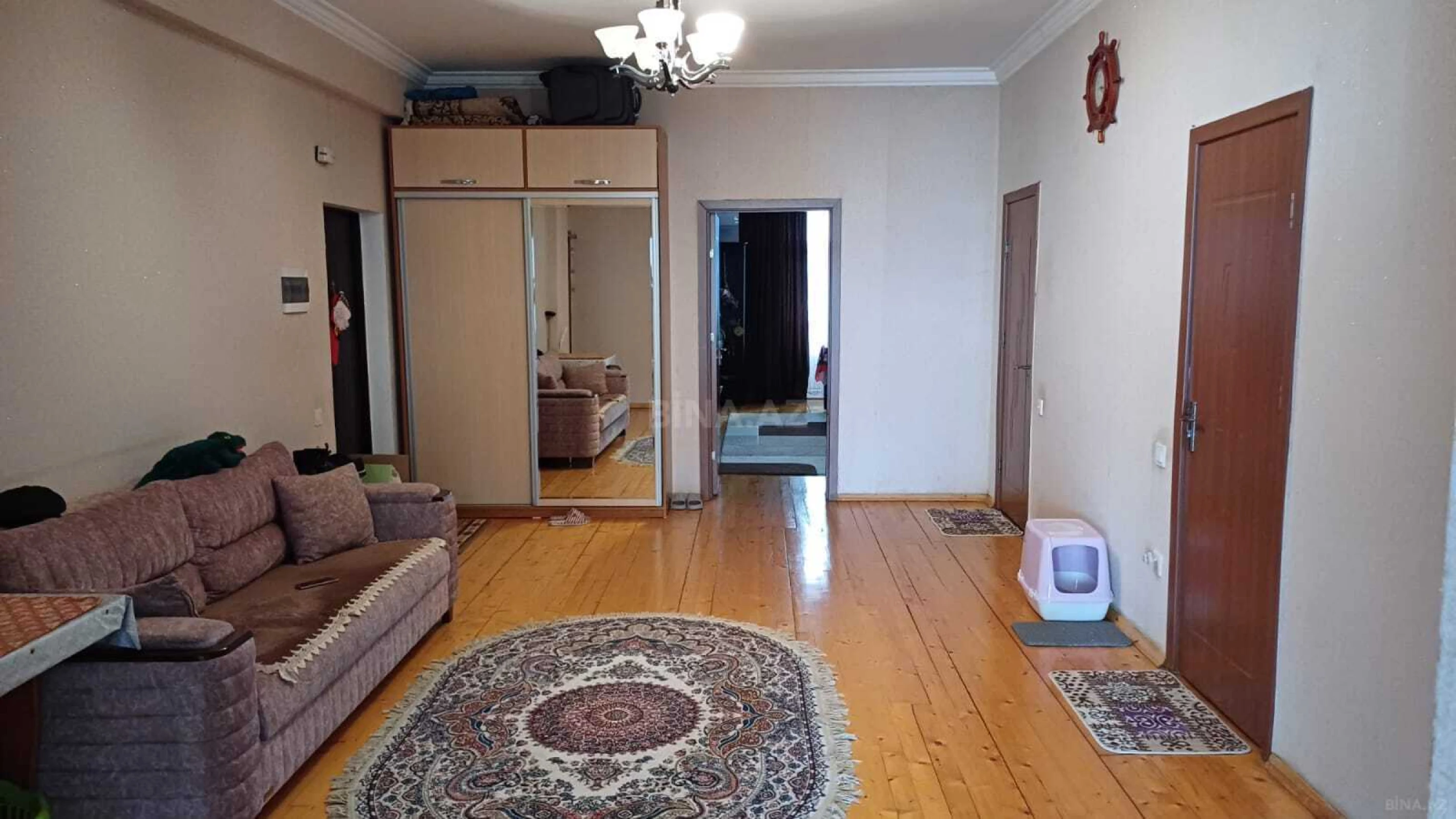 Satılır 3 otaqlı mənzil 148 m²