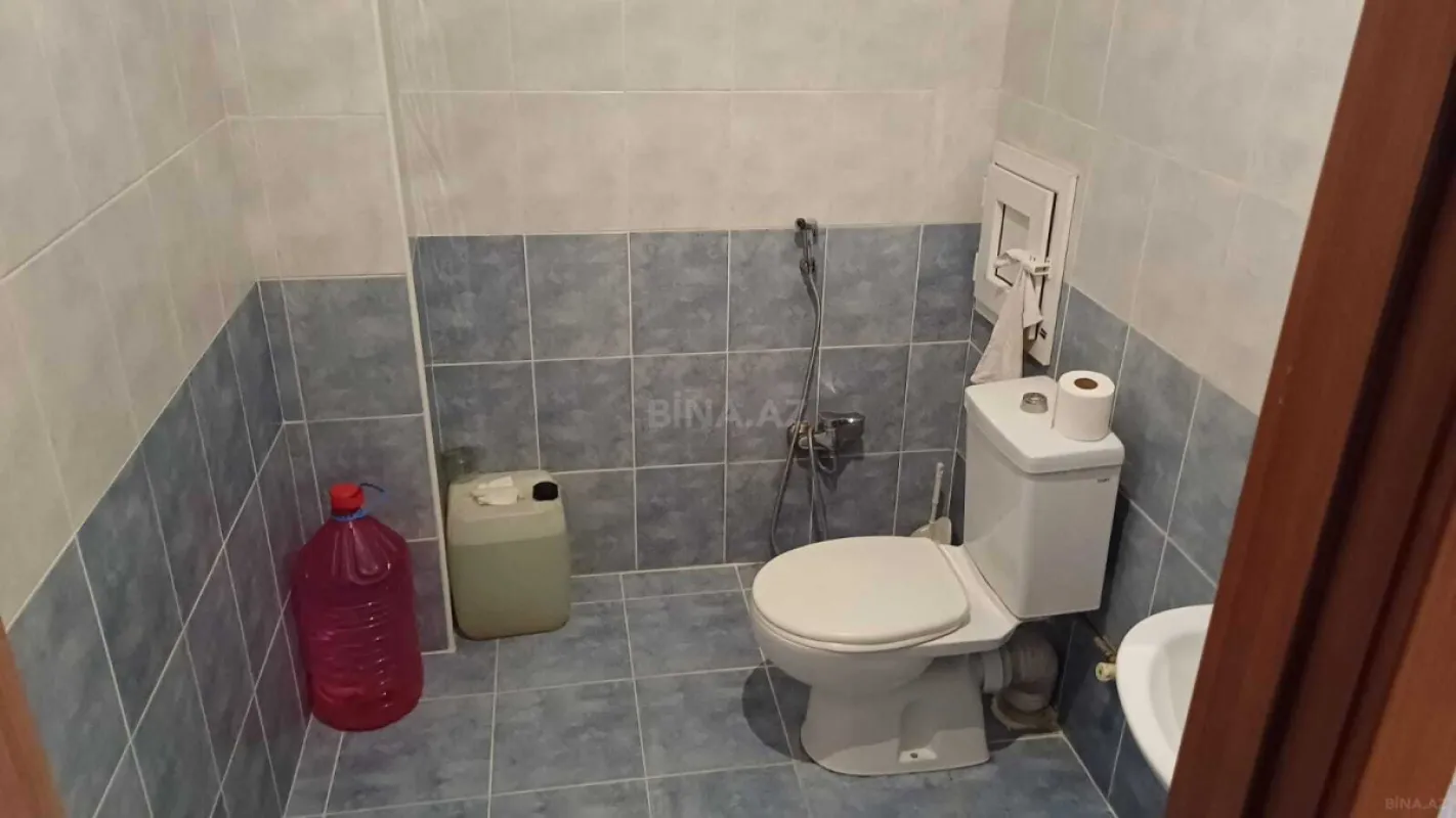 Satılır 3 otaqlı mənzil 148 m²