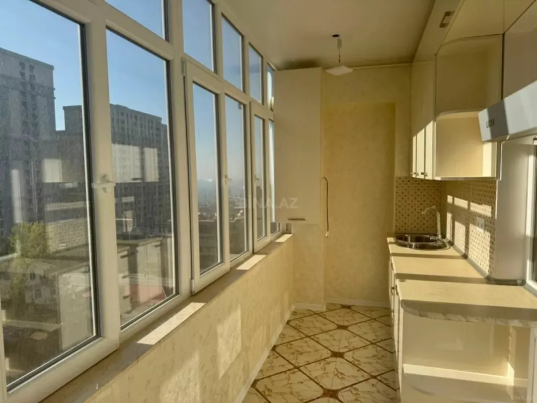 Satılır 3 otaqlı mənzil 76 m²