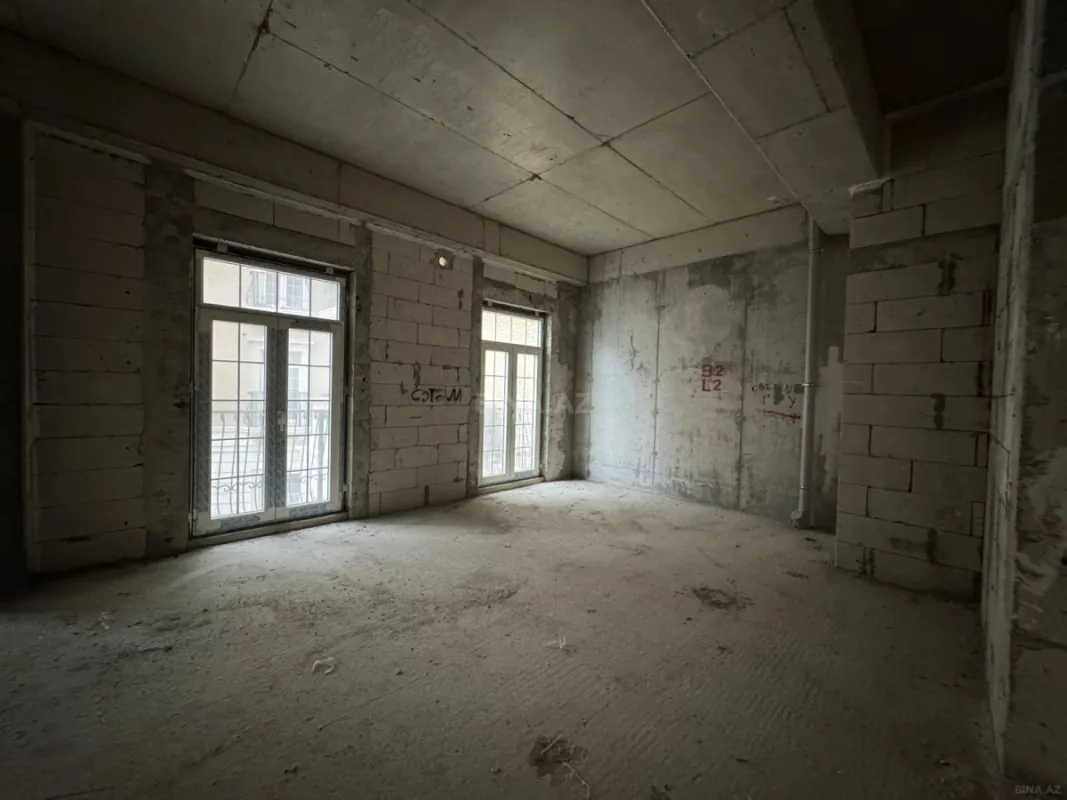 Satılır 3 otaqlı mənzil 120 m²