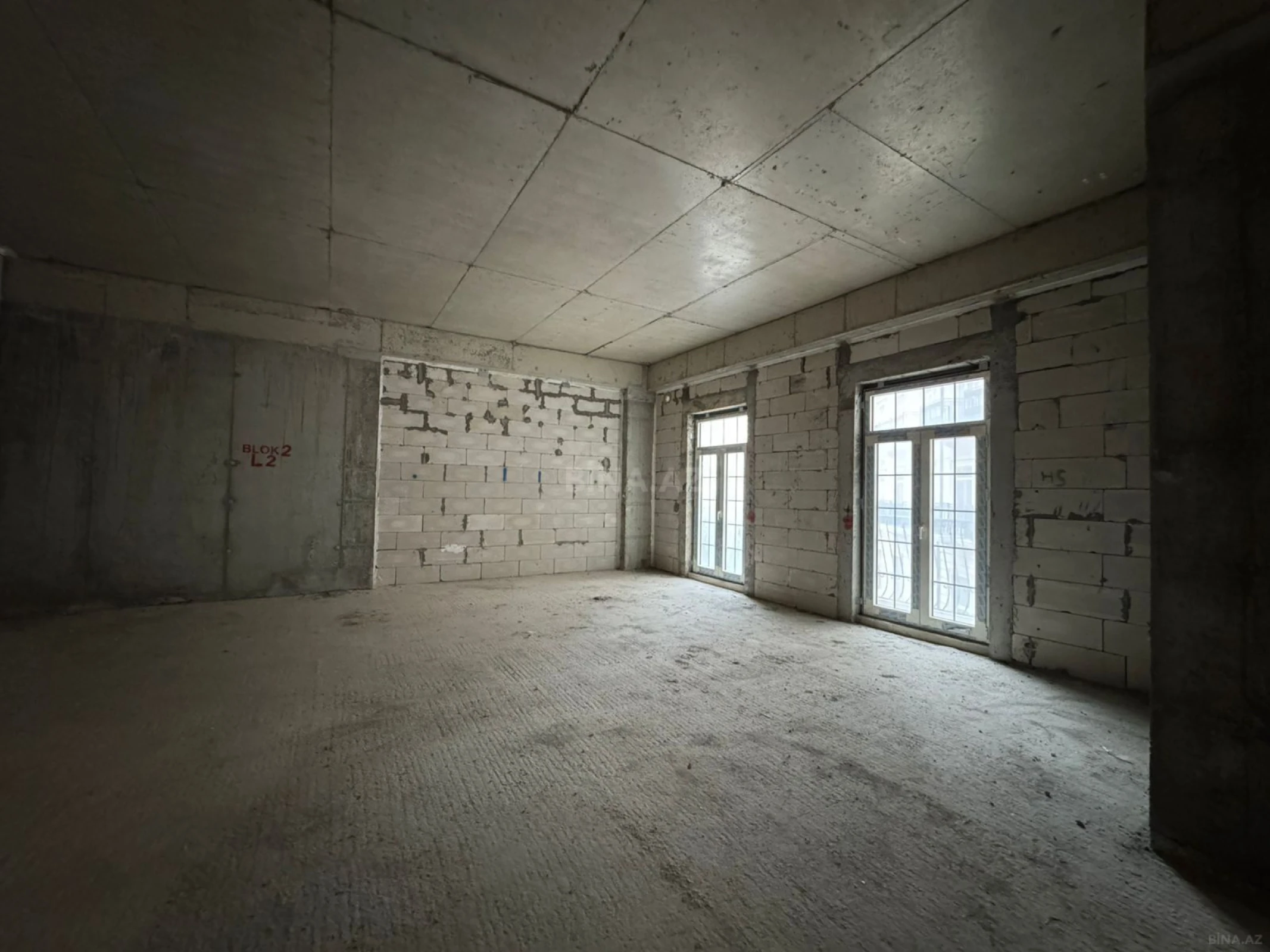 Satılır 3 otaqlı mənzil 120 m²