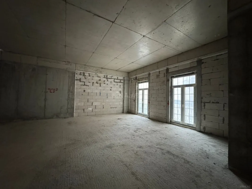 Satılır 3 otaqlı mənzil 120 m²