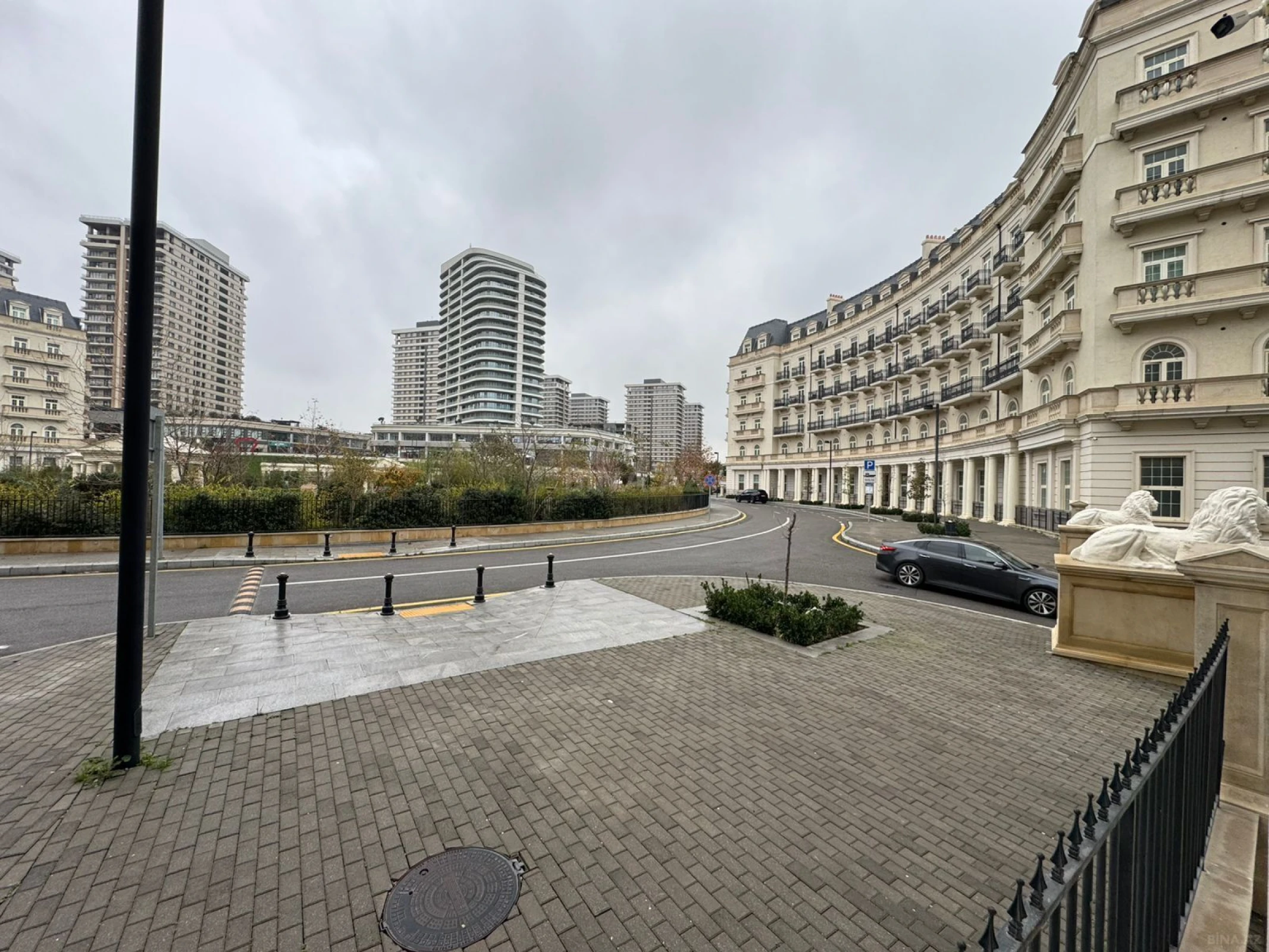 Satılır 3 otaqlı mənzil 120 m²