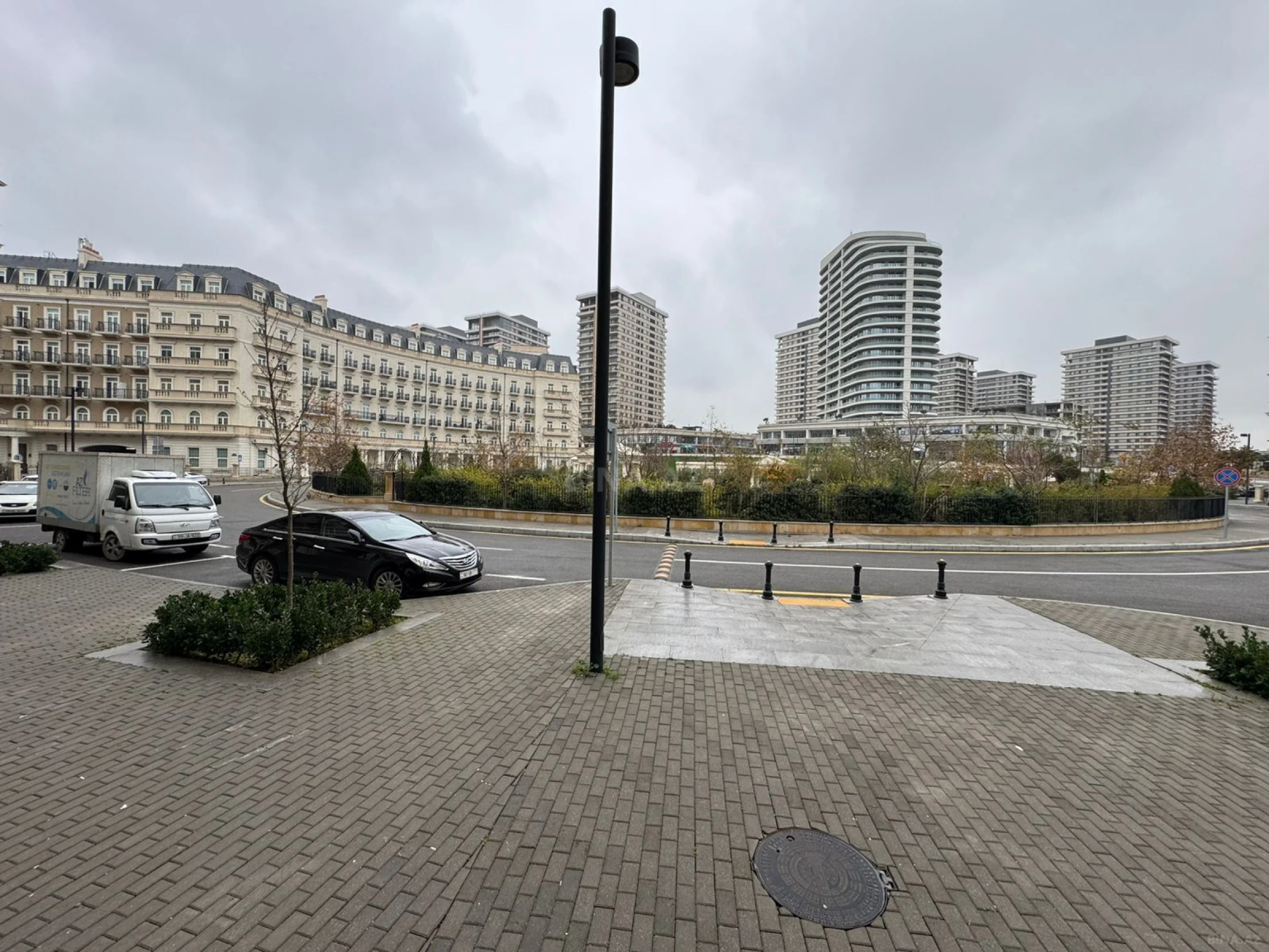 Satılır 3 otaqlı mənzil 120 m²