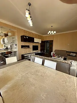 Satılır 3 otaqlı mənzil 98 m²