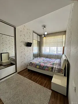 Satılır 3 otaqlı mənzil 98 m²