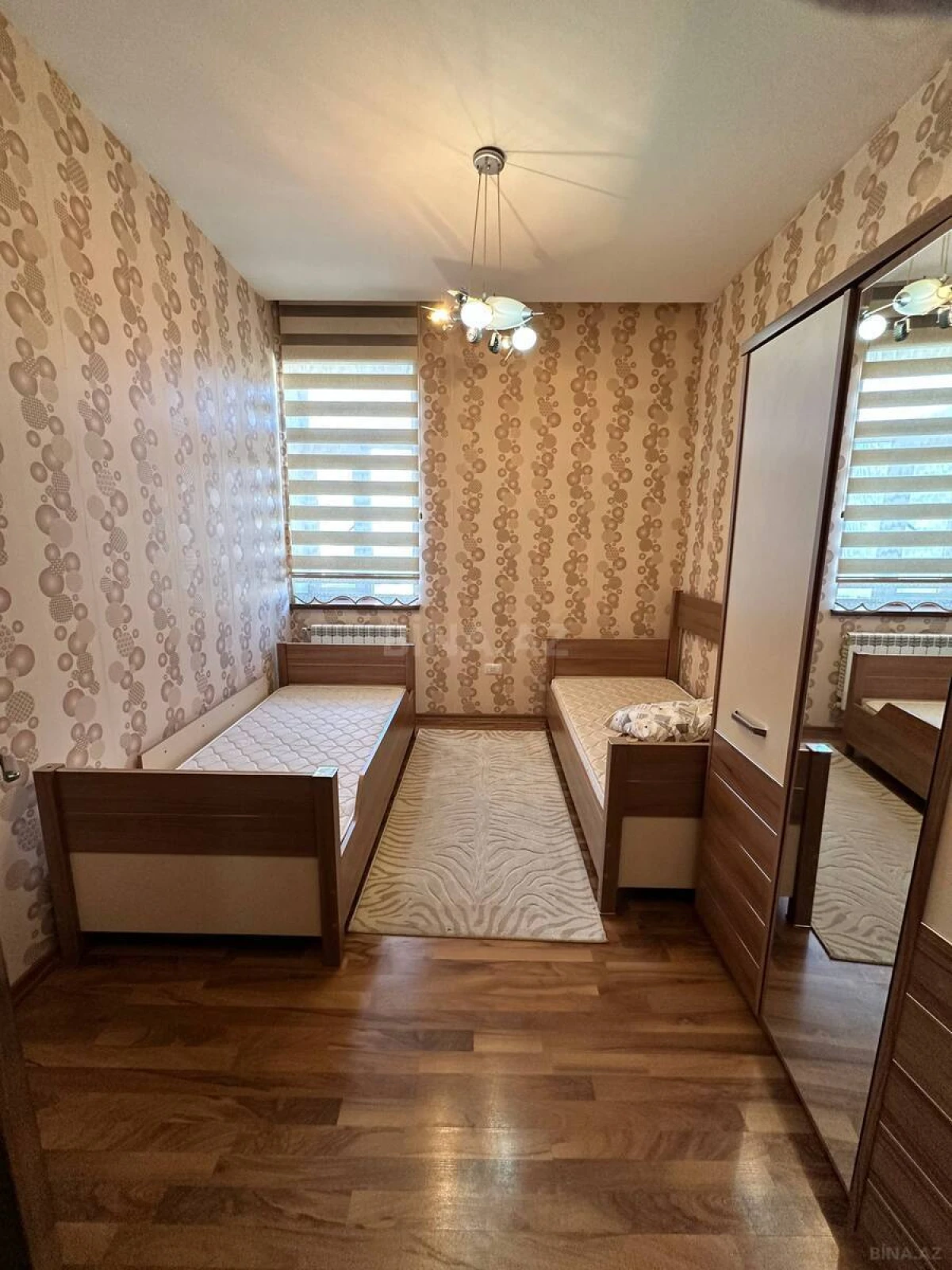Satılır 3 otaqlı mənzil 98 m²