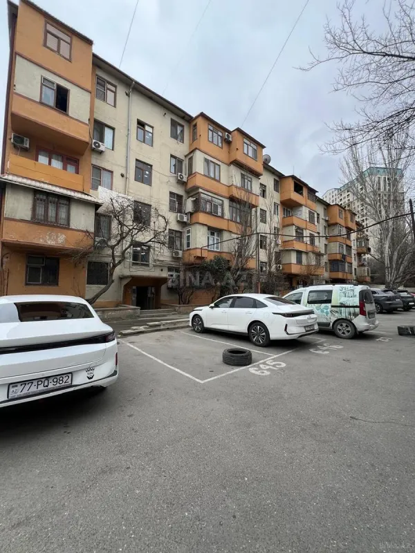 Satılır 2 otaqlı mənzil 55 m²