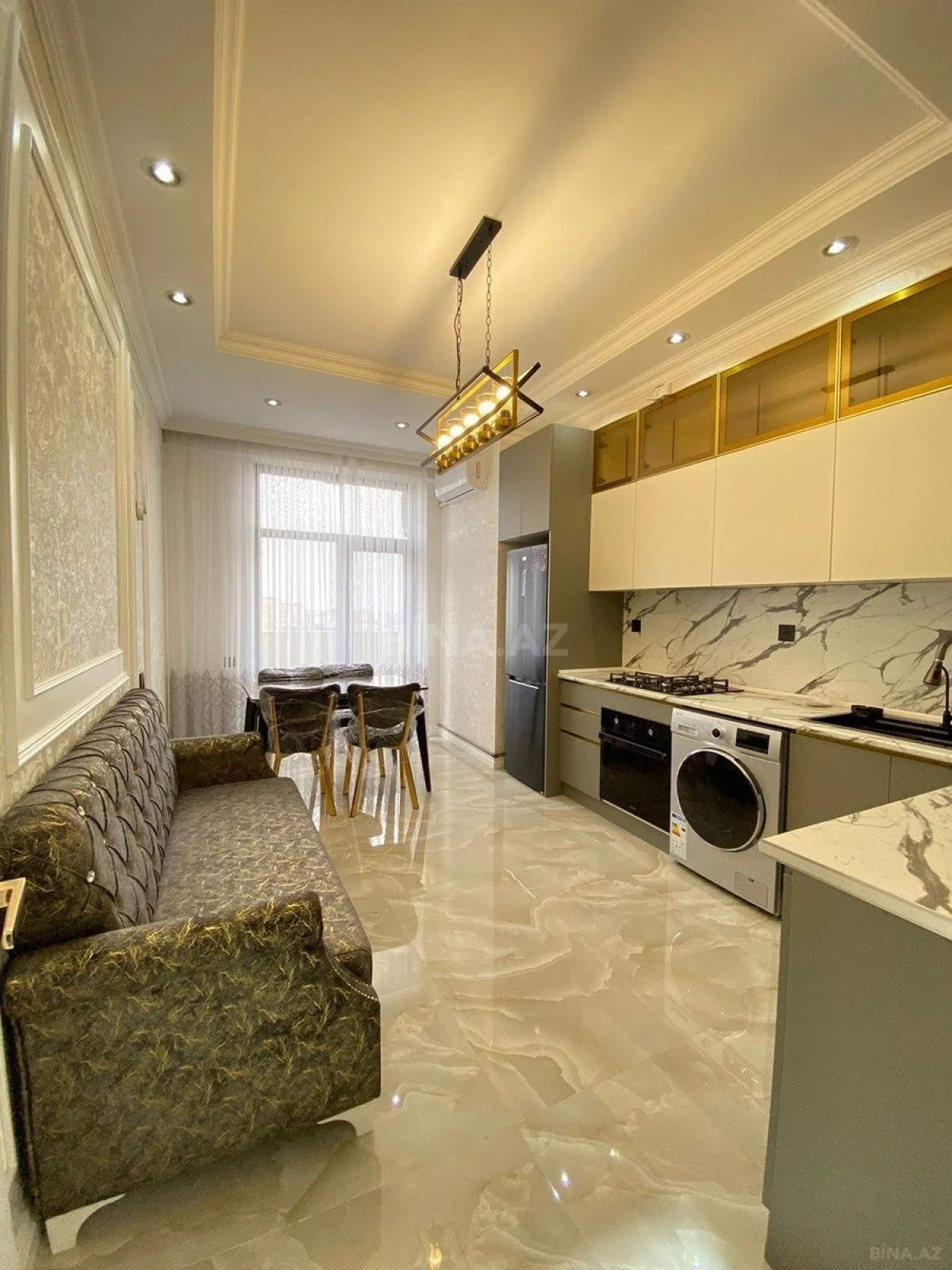 Kirayə verilir 2 otaqlı mənzil 85 m²