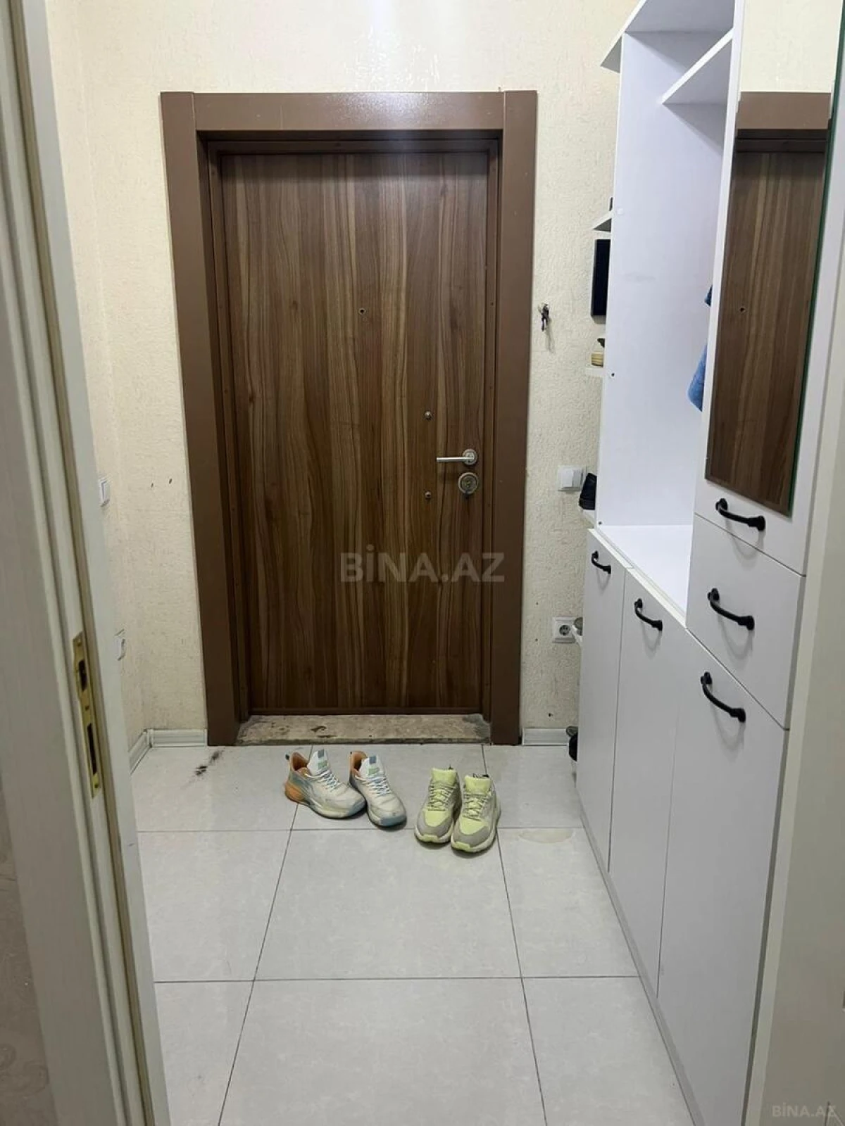 Kirayə verilir 2 otaqlı mənzil 50 m²