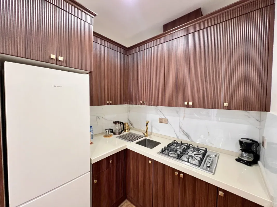 Satılır 2 otaqlı mənzil 56 m²