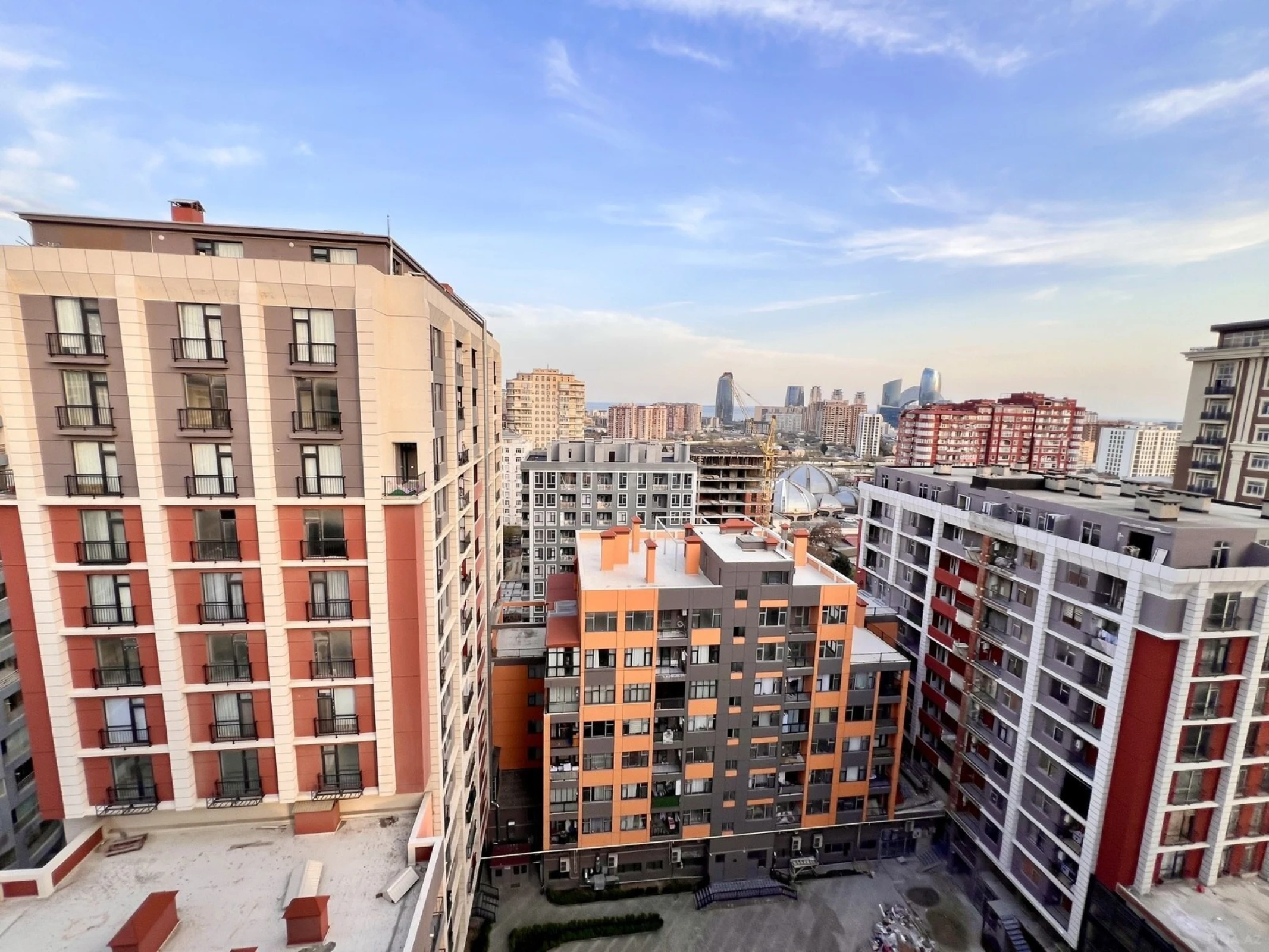 Satılır 2 otaqlı mənzil 56 m²