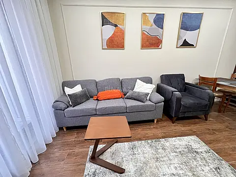 Satılır 2 otaqlı mənzil 56 m²