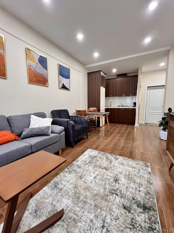 Satılır 2 otaqlı mənzil 56 m²