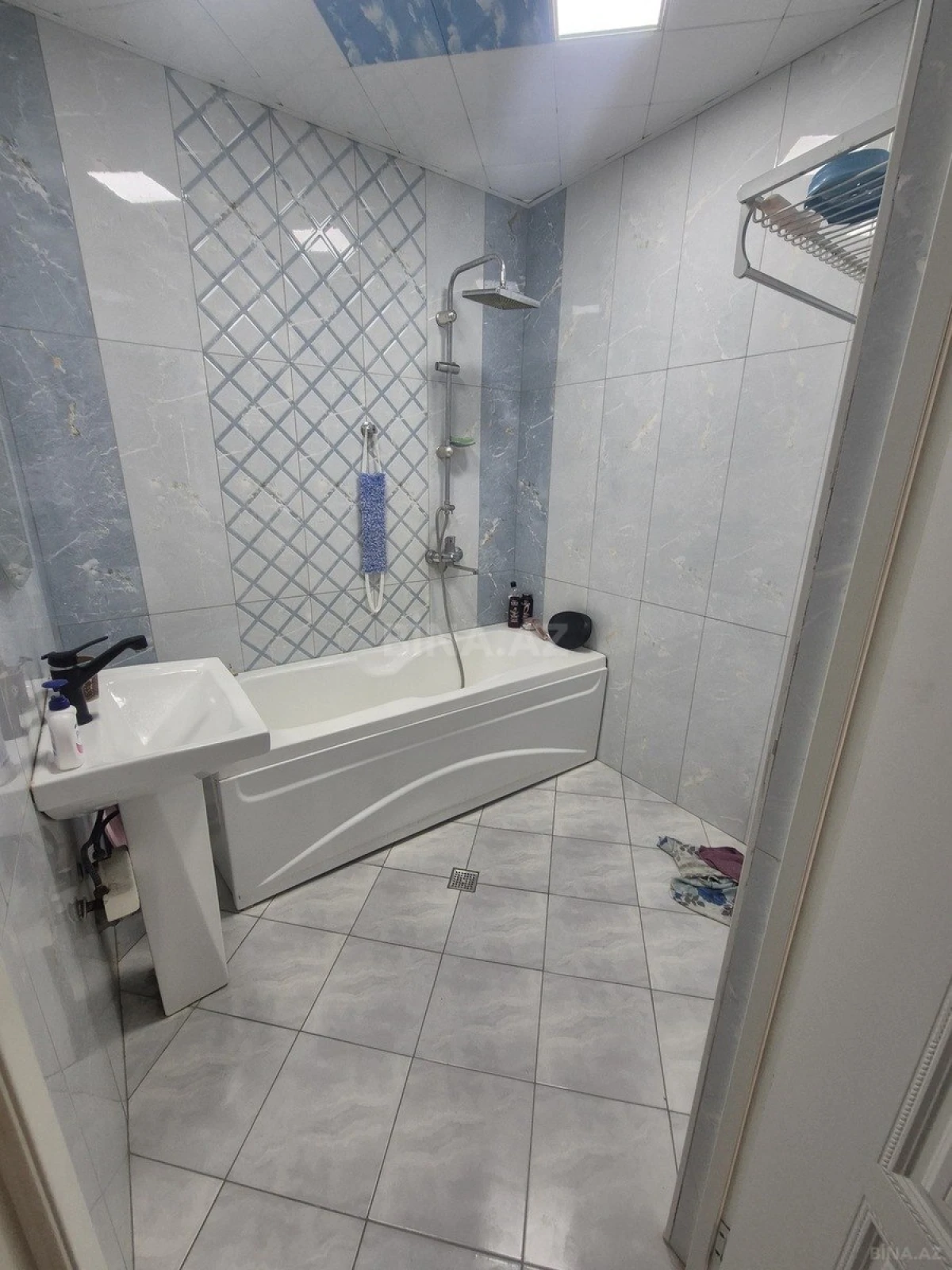 Kirayə verilir 3 otaqlı mənzil 125 m²