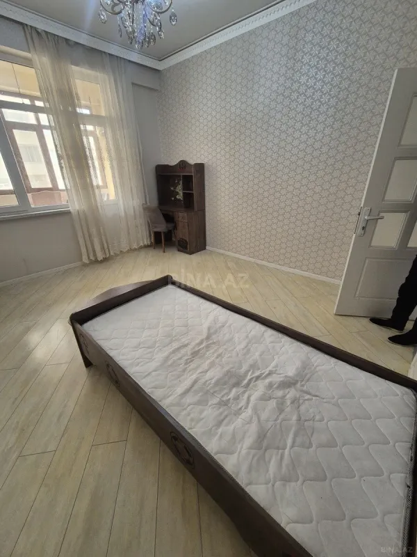 Kirayə verilir 3 otaqlı mənzil 125 m²