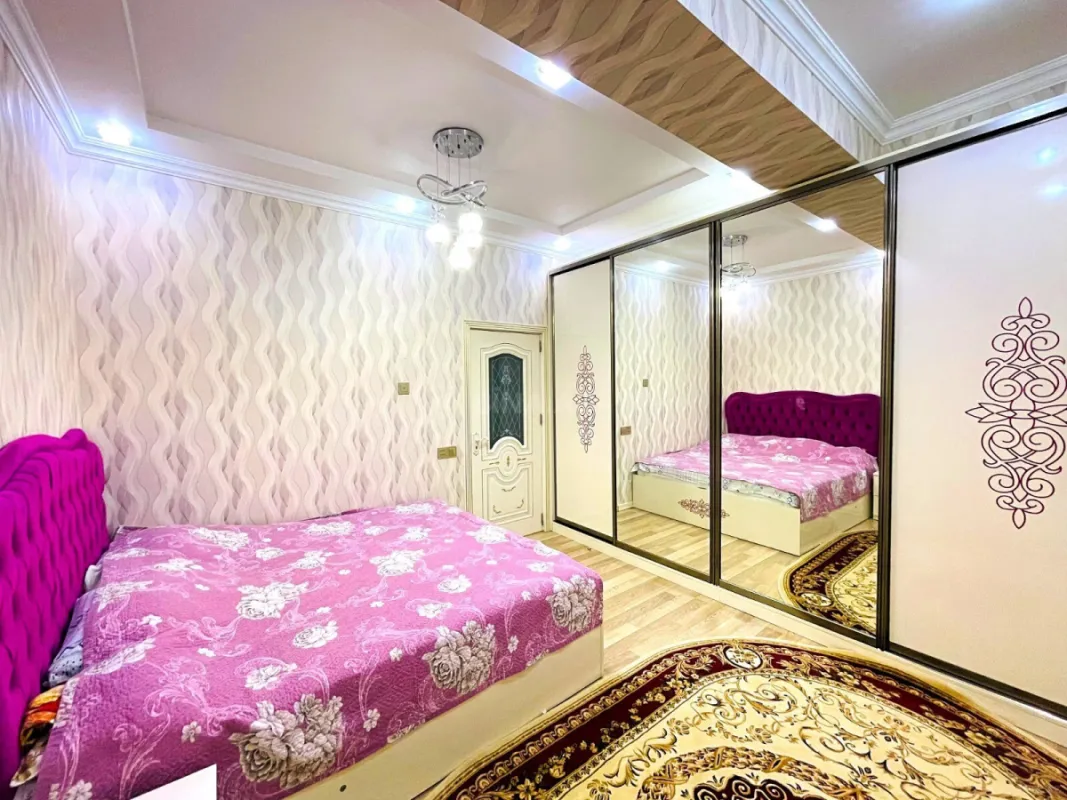 Satılır 3 otaqlı mənzil 118 m²