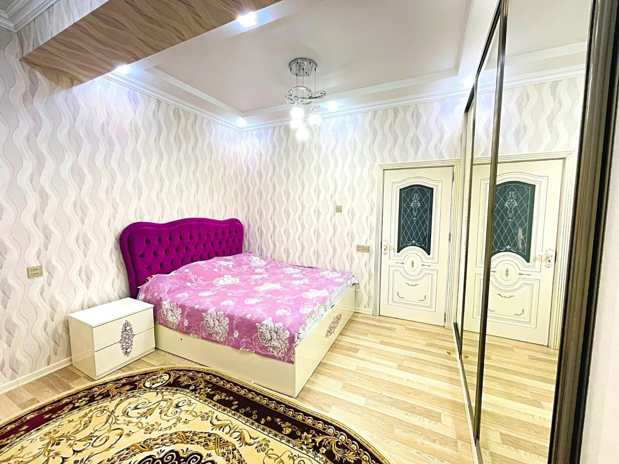 Satılır 3 otaqlı mənzil 118 m²