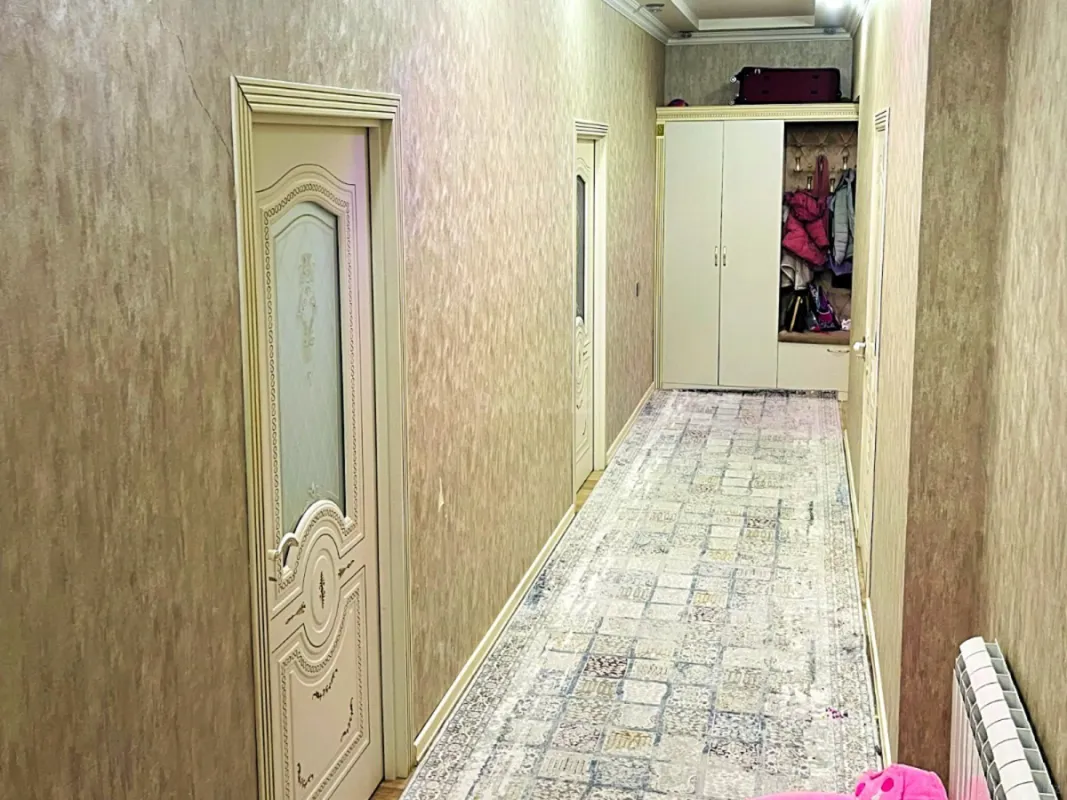 Satılır 3 otaqlı mənzil 118 m²