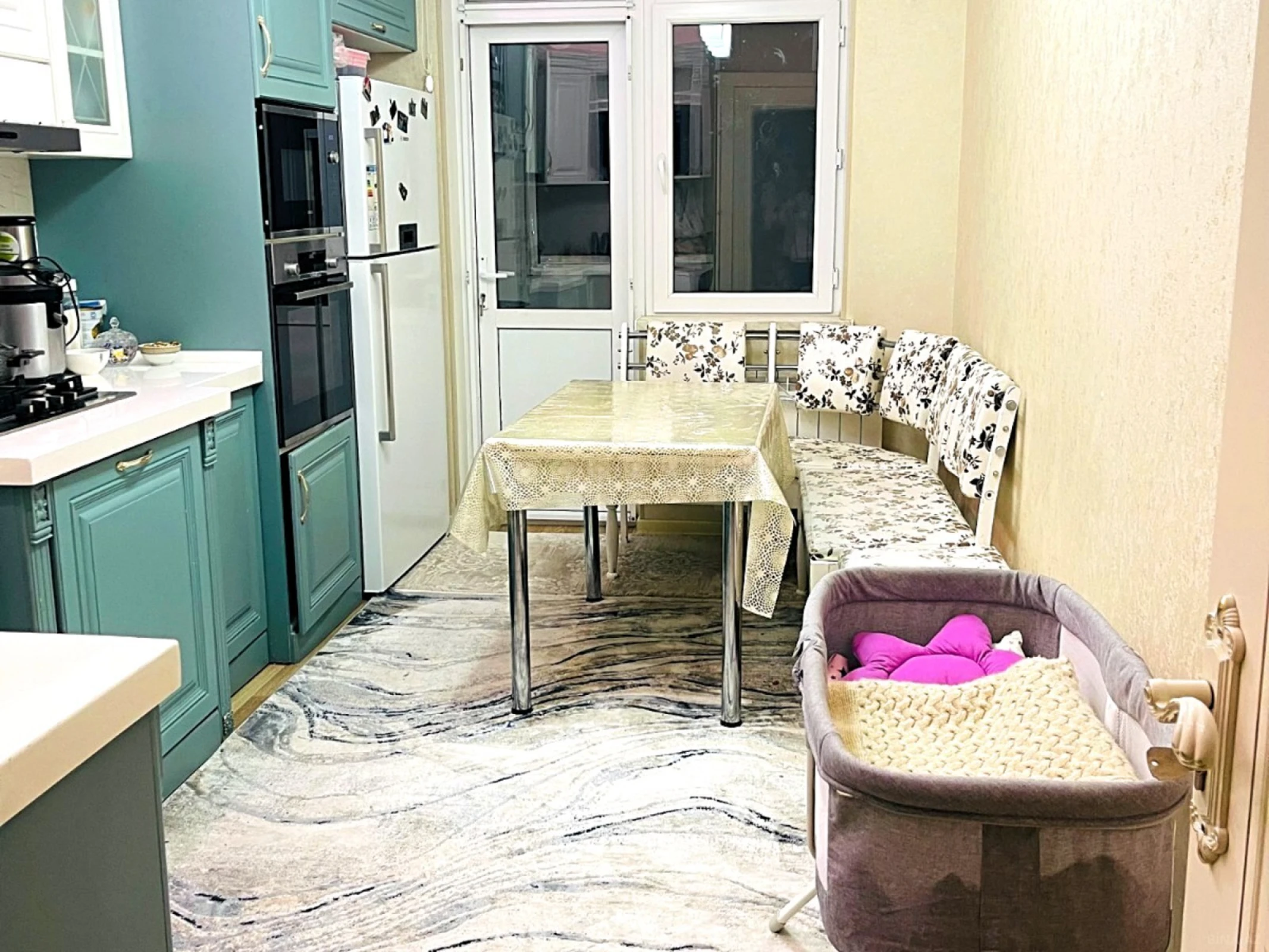 Satılır 3 otaqlı mənzil 118 m²