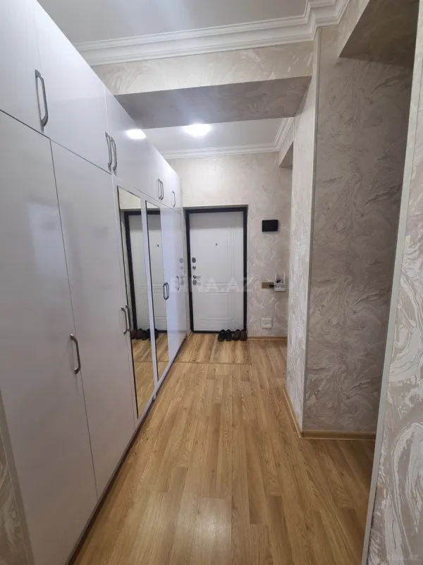 Satılır 3 otaqlı mənzil 83 m²