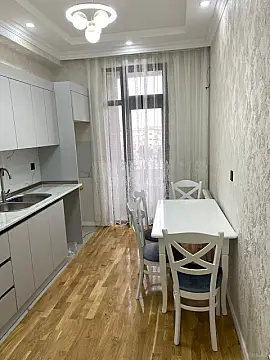 Satılır 1 otaqlı mənzil 50 m²