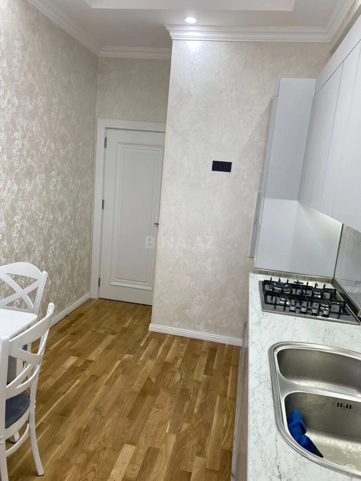 Satılır 1 otaqlı mənzil 50 m²
