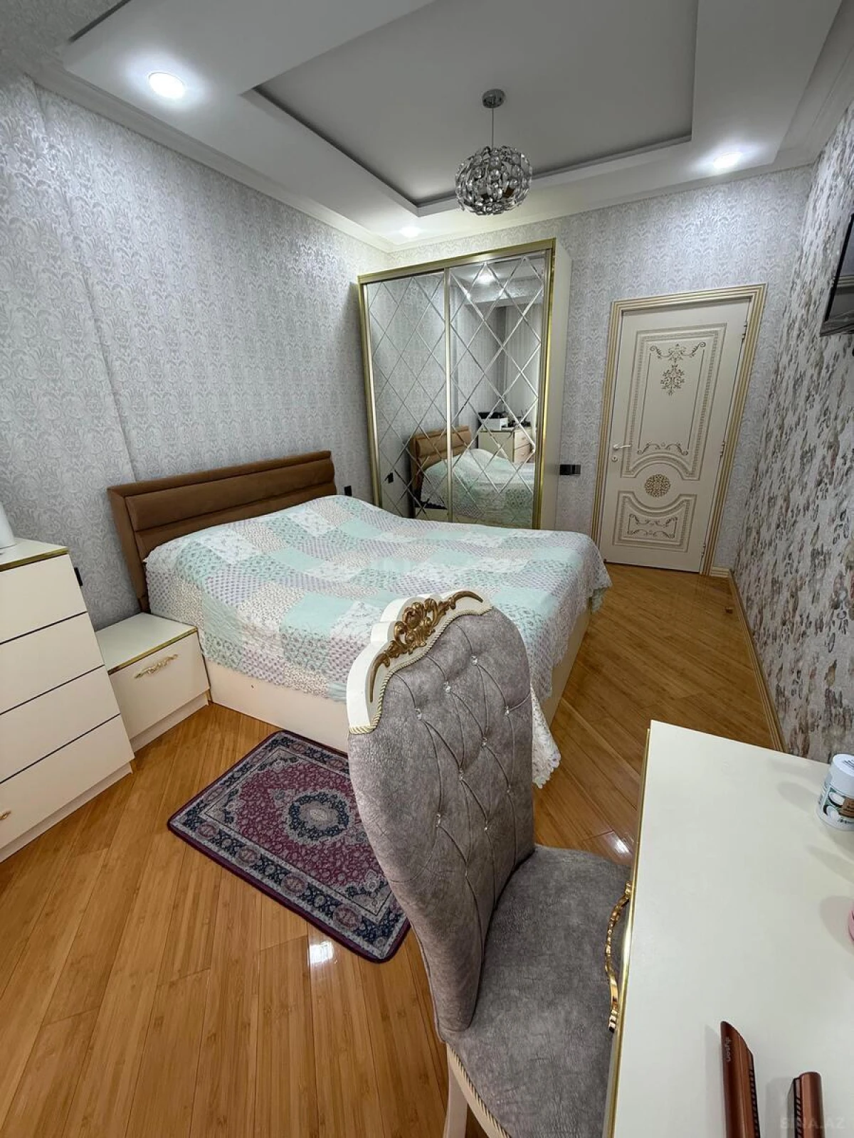 Satılır 2 otaqlı mənzil 55 m²