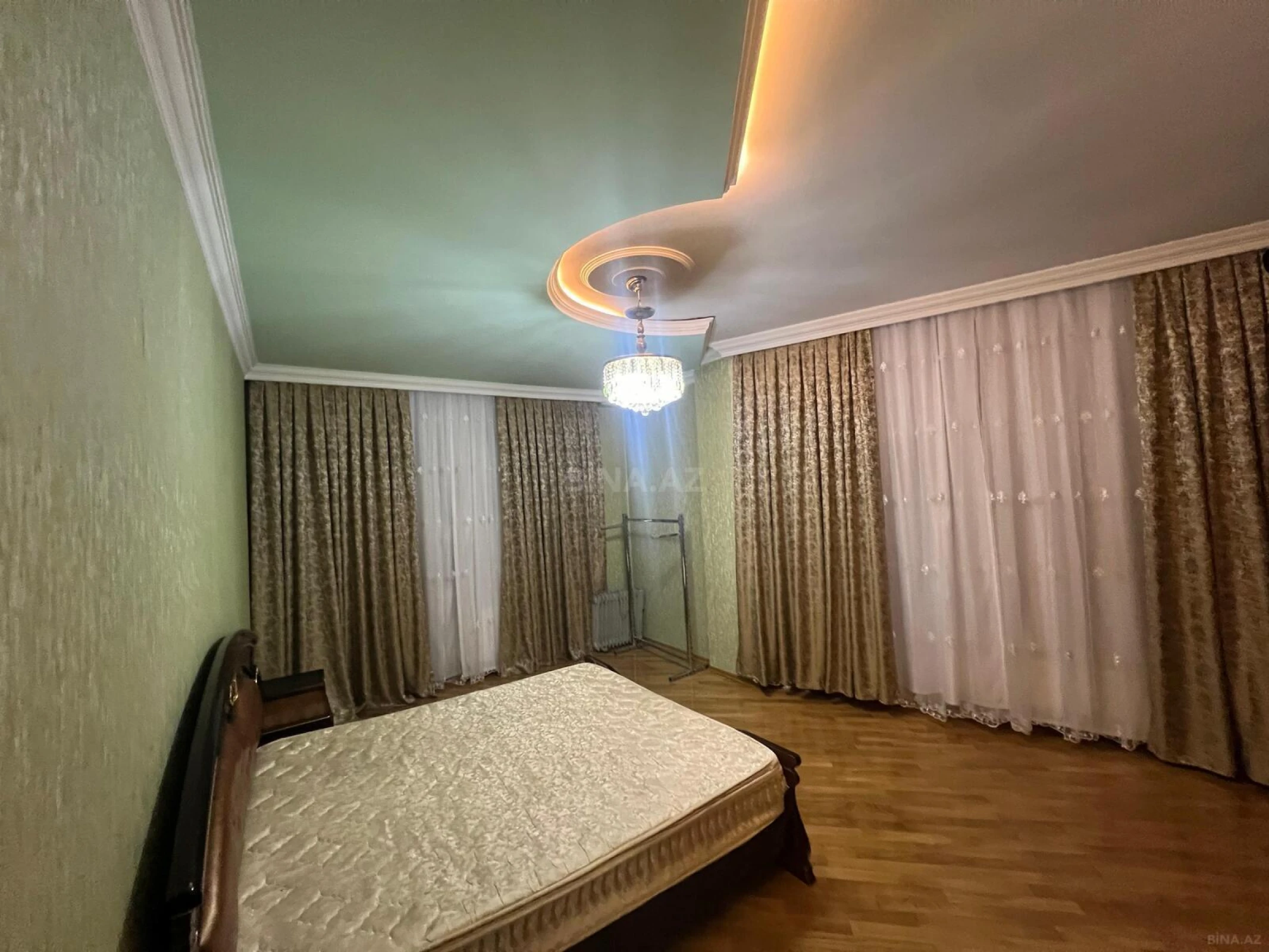 Kirayə verilir 3 otaqlı mənzil 110 m²