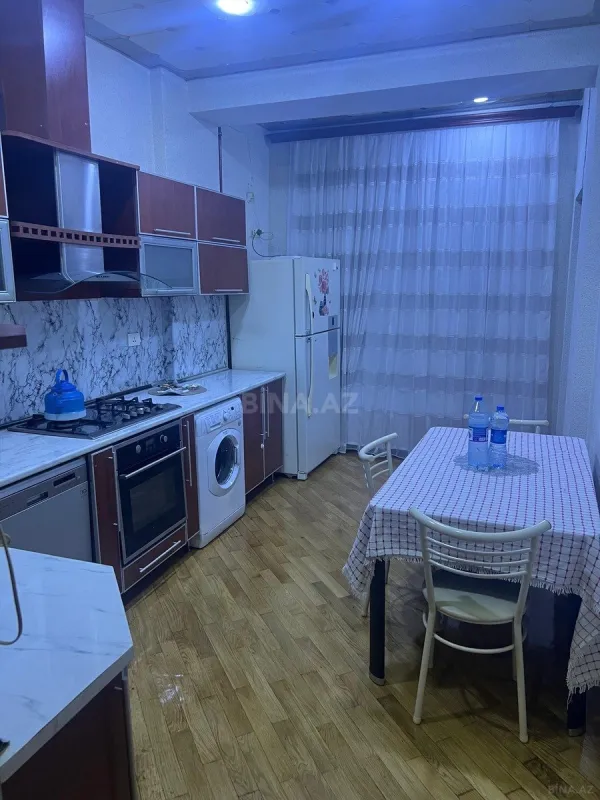 Kirayə verilir 3 otaqlı mənzil 110 m²
