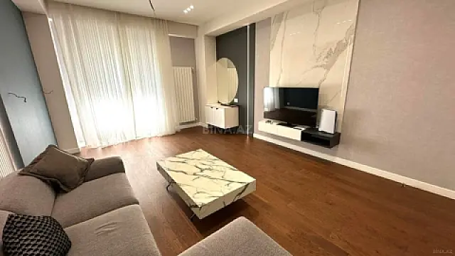 Satılır 2 otaqlı mənzil 95 m²