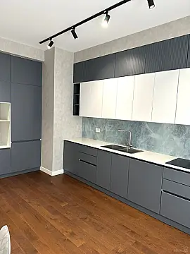 Satılır 2 otaqlı mənzil 95 m²
