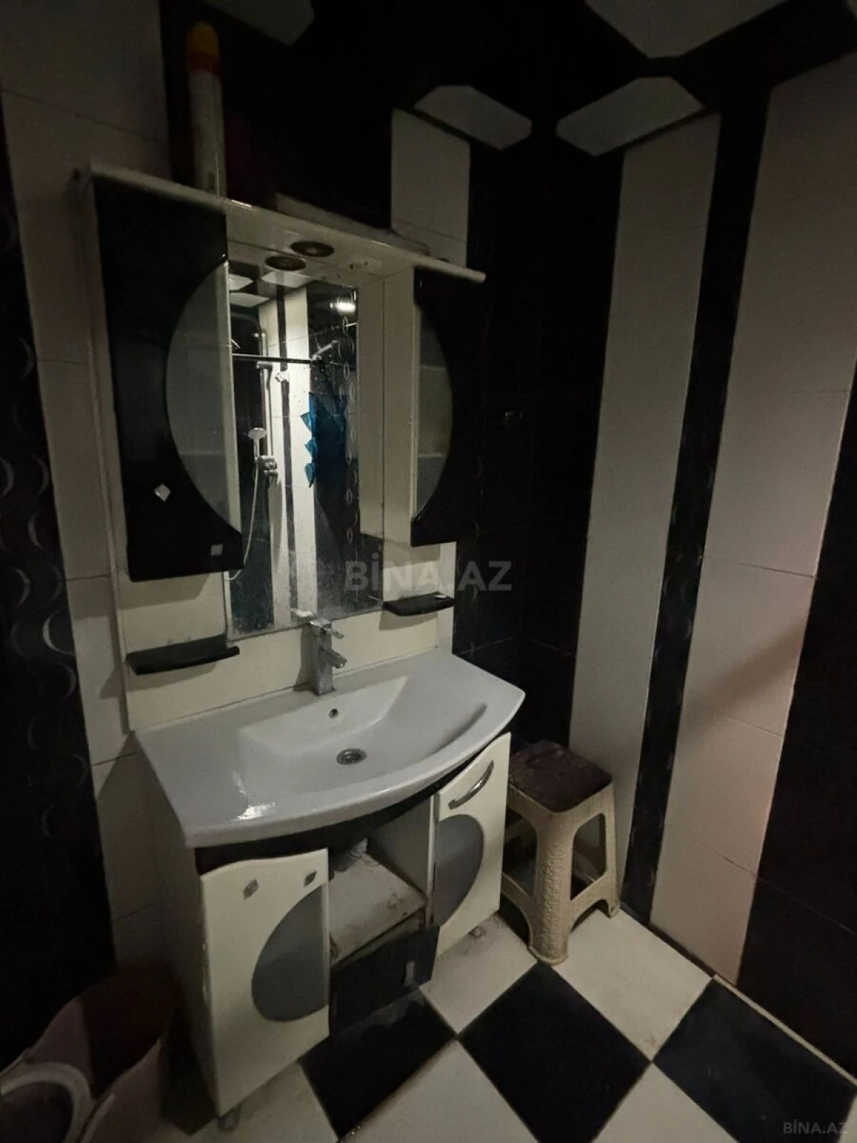 Kirayə verilir 3 otaqlı mənzil 85 m²