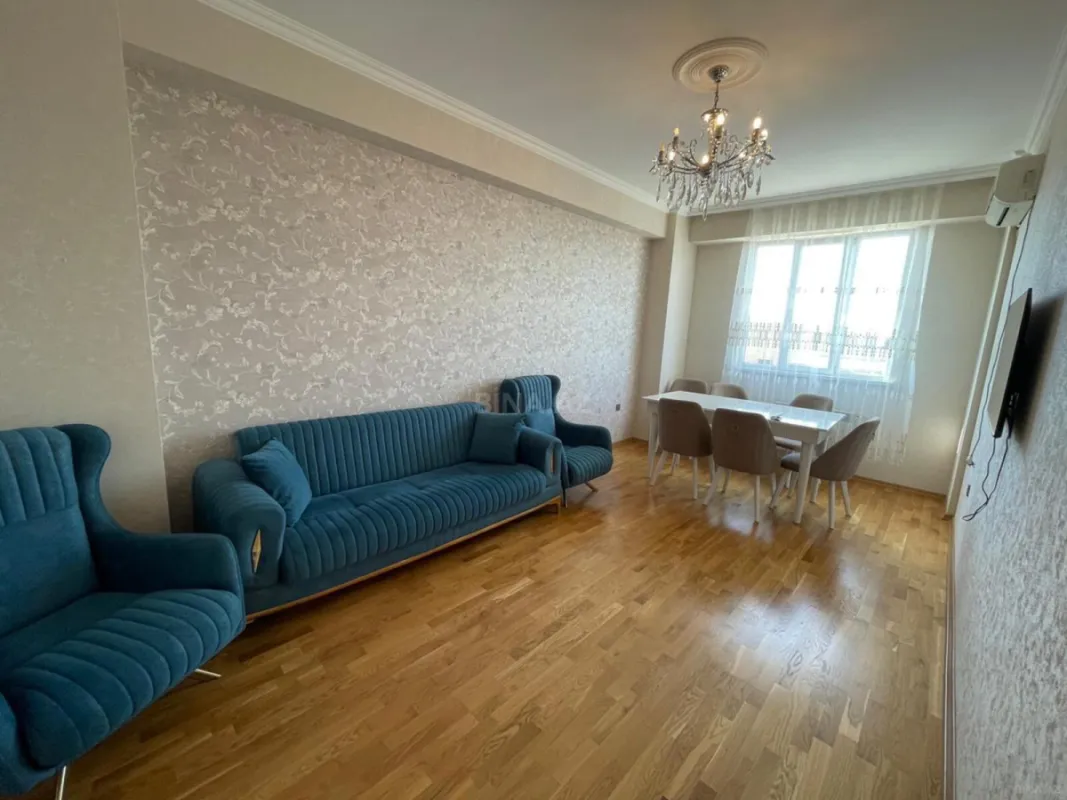 Kirayə verilir 3 otaqlı mənzil 100 m²