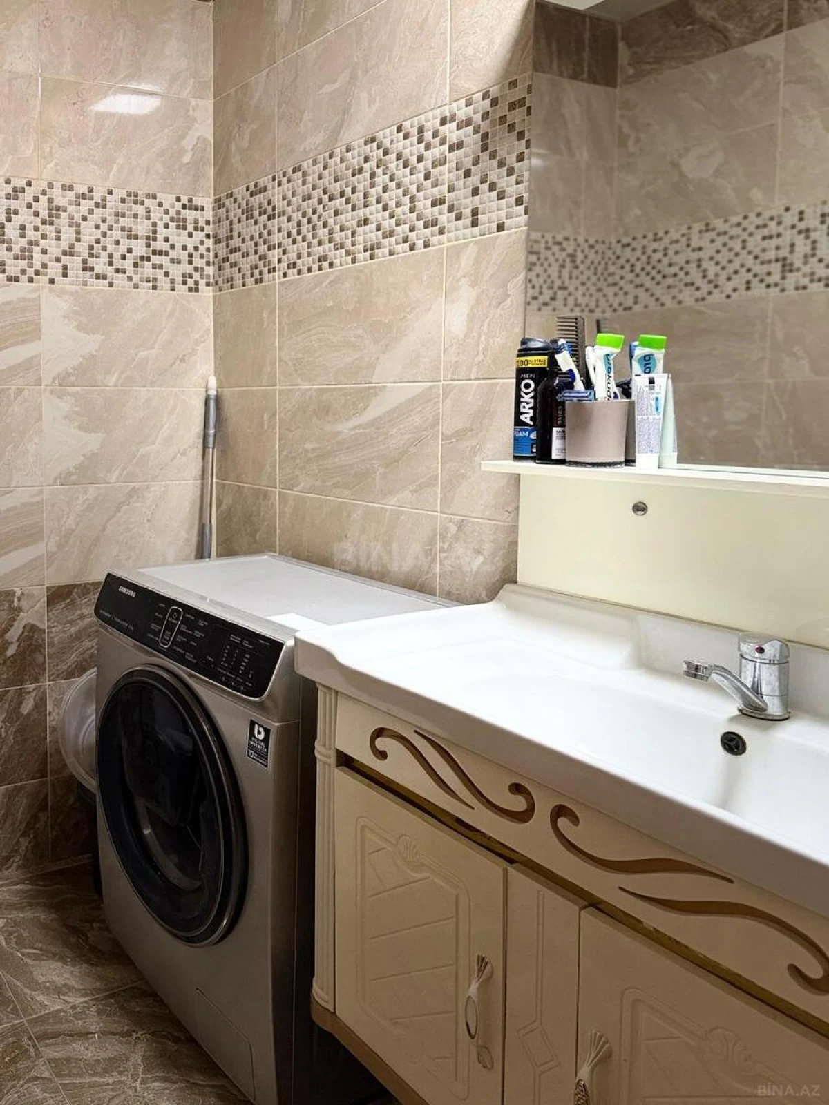 Kirayə verilir 3 otaqlı mənzil 130 m²