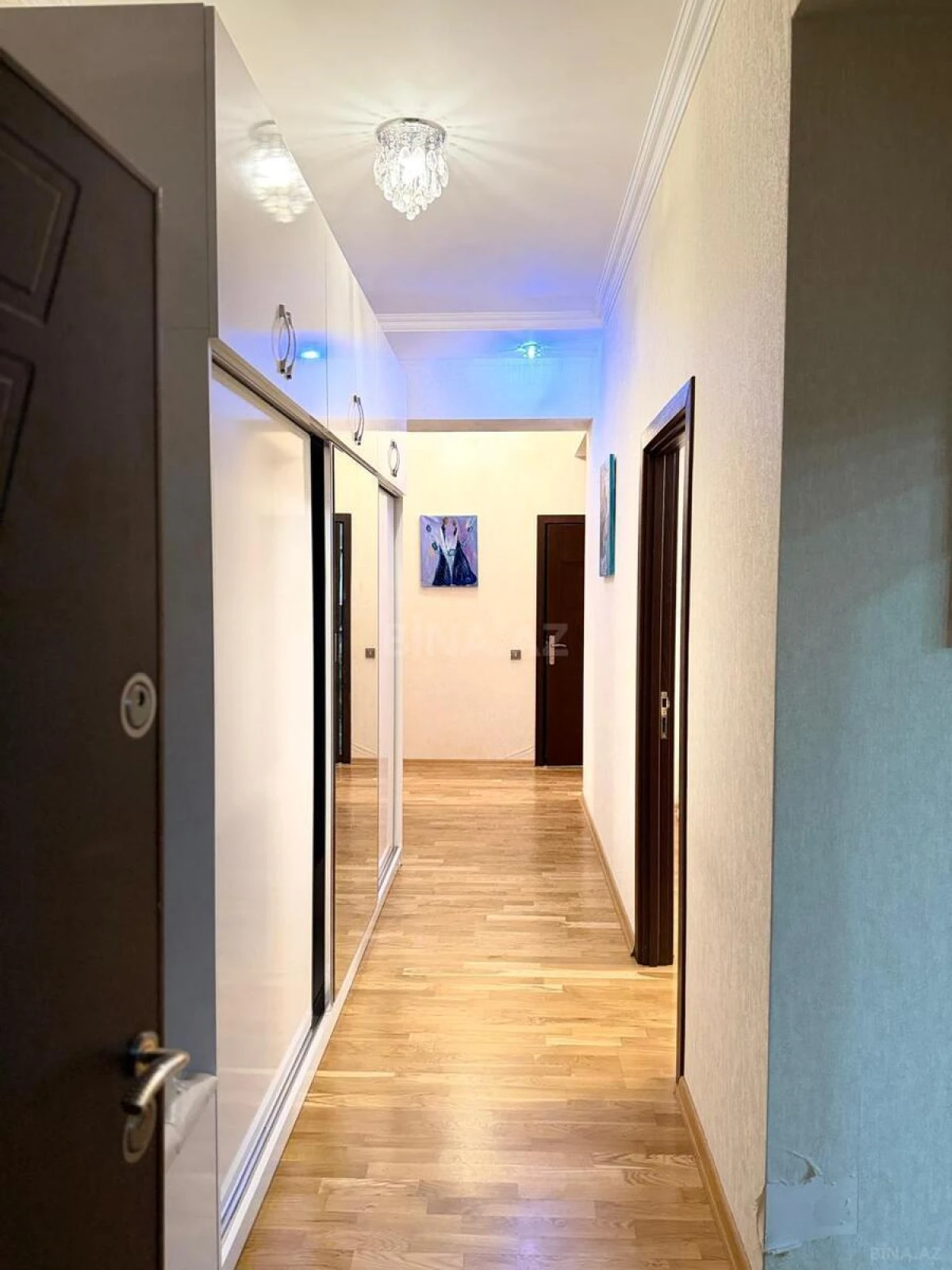 Kirayə verilir 3 otaqlı mənzil 130 m²