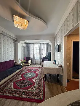 Satılır 2 otaqlı mənzil 70 m²