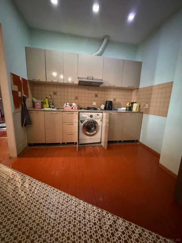Satılır 2 otaqlı mənzil 70 m²