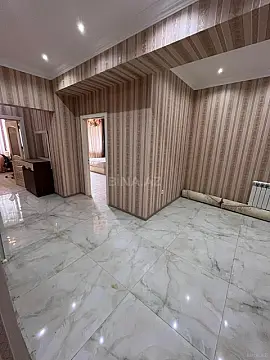 Satılır 4 otaqlı mənzil 190 m²
