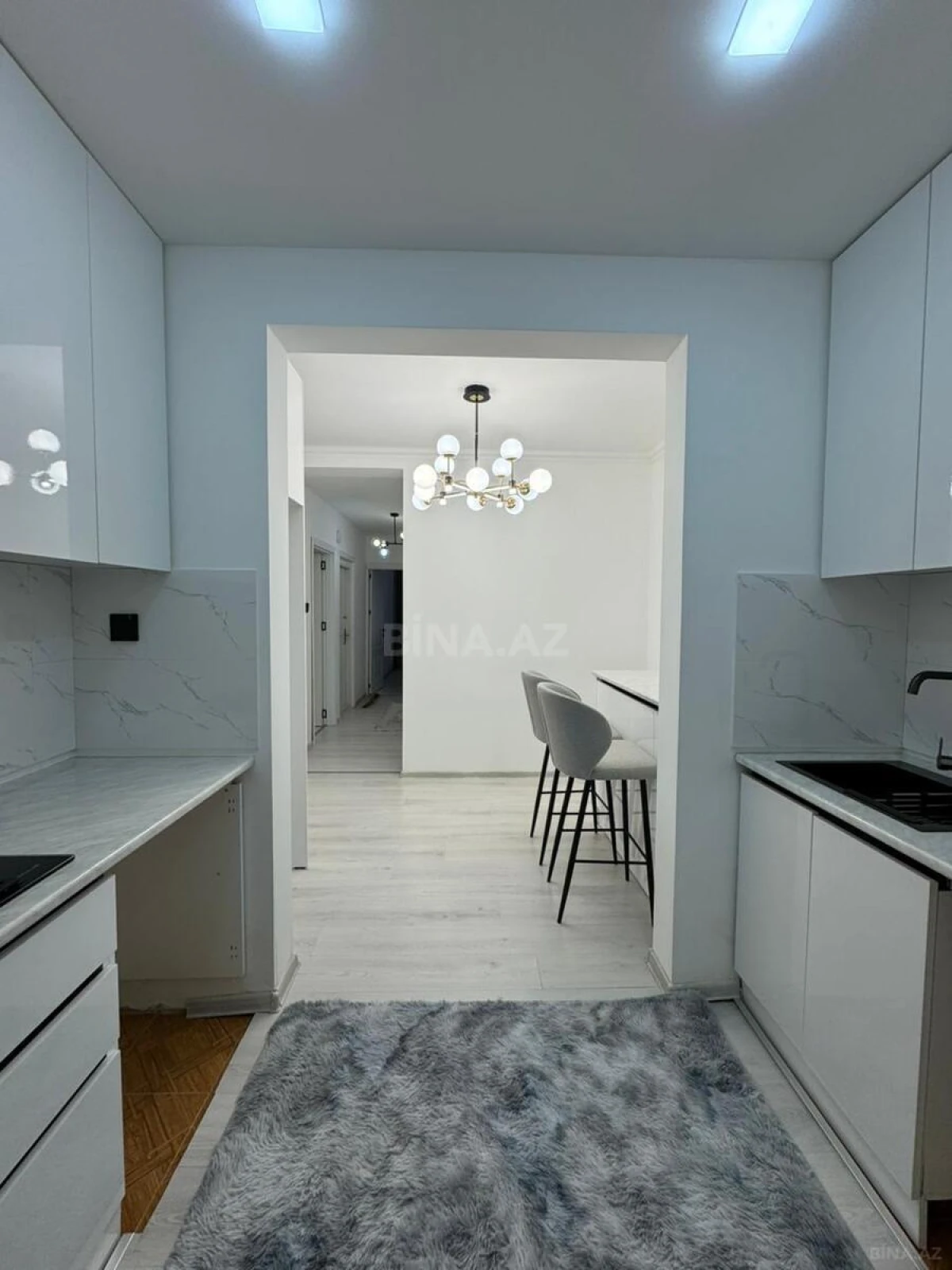 Satılır 2 otaqlı mənzil 55 m²
