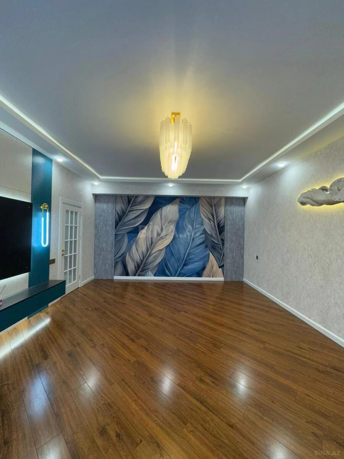 Satılır 2 otaqlı mənzil 84 m²