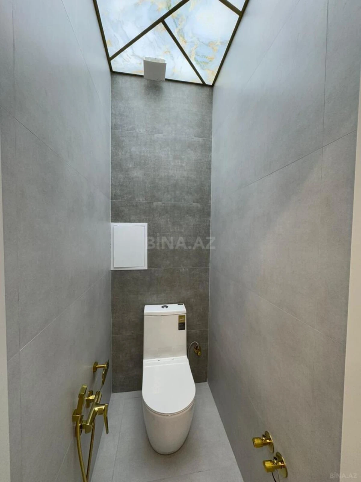 Satılır 2 otaqlı mənzil 84 m²