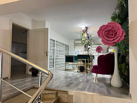 Kirayə verilir obyekt 180 m²