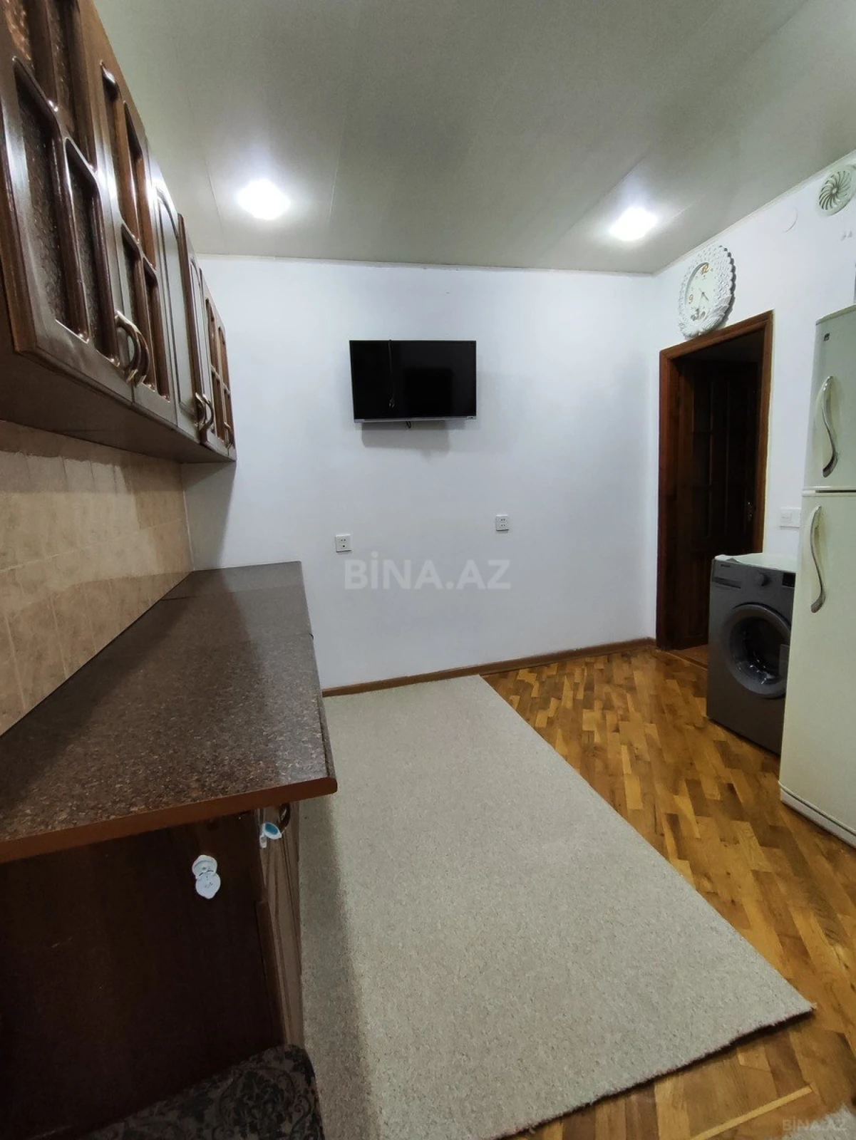 Satılır 4 otaqlı mənzil 100 m²