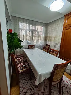 Satılır 4 otaqlı mənzil 100 m²