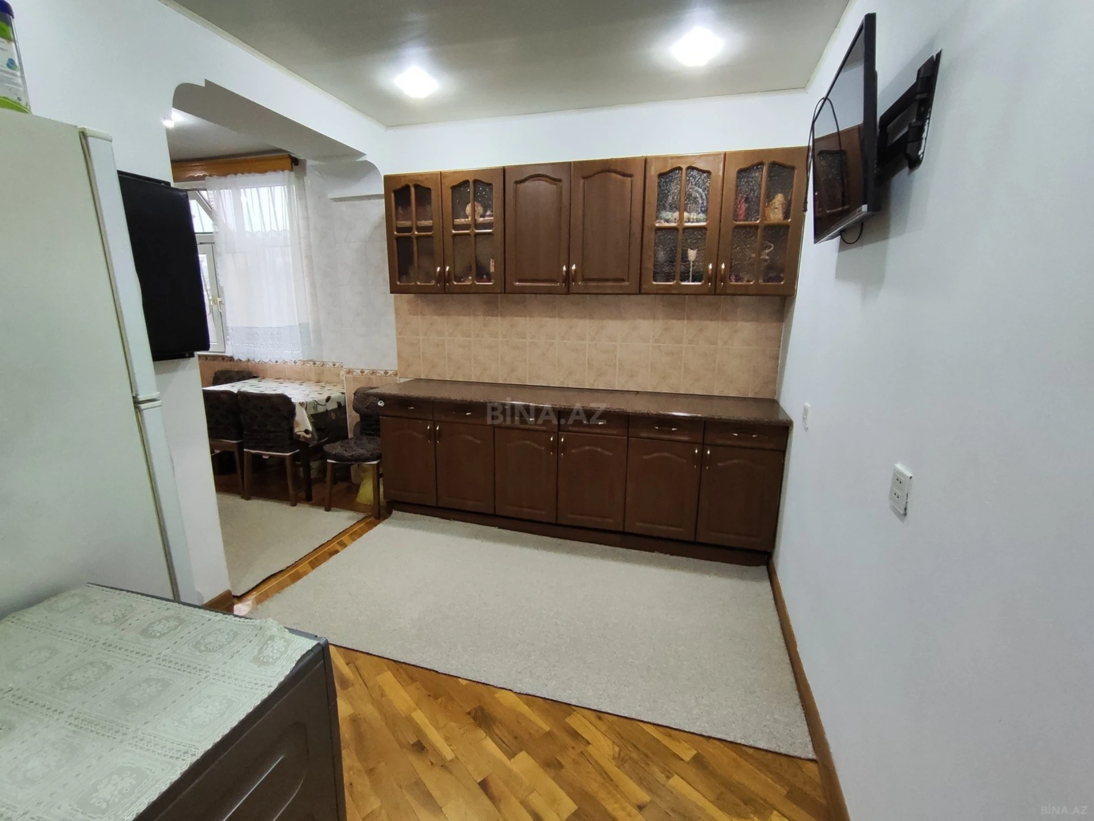 Satılır 4 otaqlı mənzil 100 m²