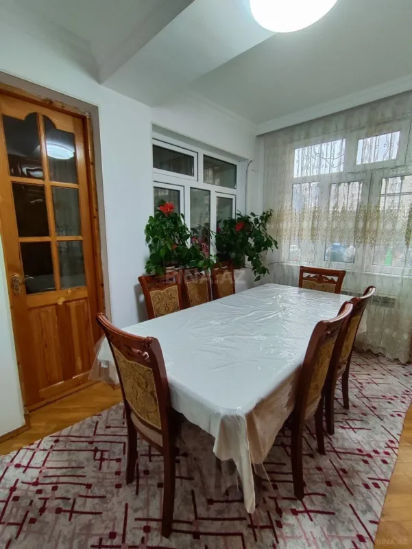 Satılır 4 otaqlı mənzil 100 m²