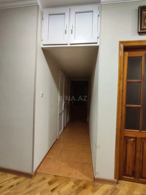 Satılır 4 otaqlı mənzil 100 m²