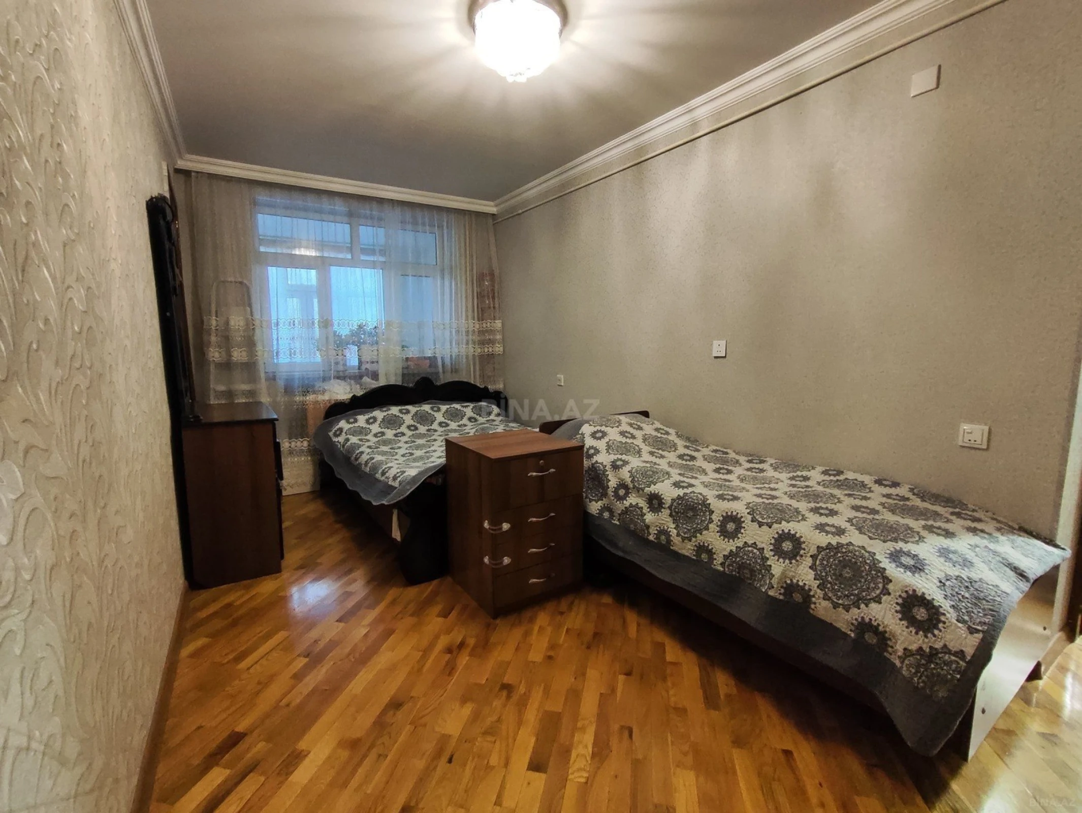 Satılır 4 otaqlı mənzil 100 m²